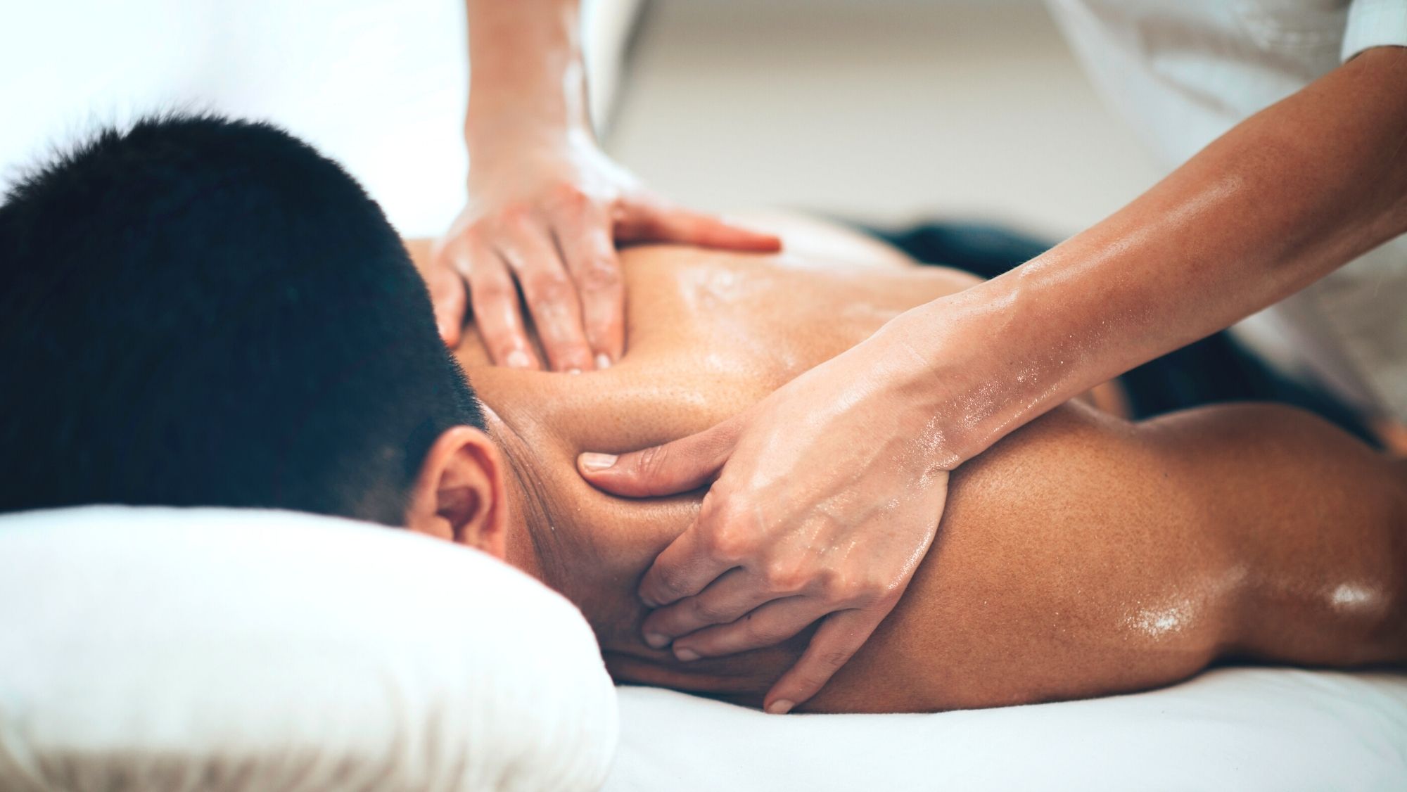 pain relief and relaxing back massage